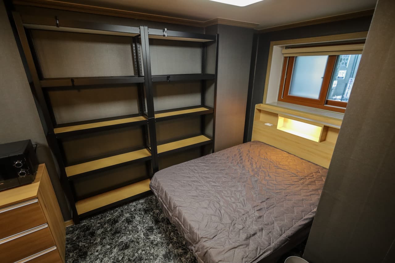 Premium Unit 2 / From September 13 - Deposit 150,000 KRW — photo 2 of 15