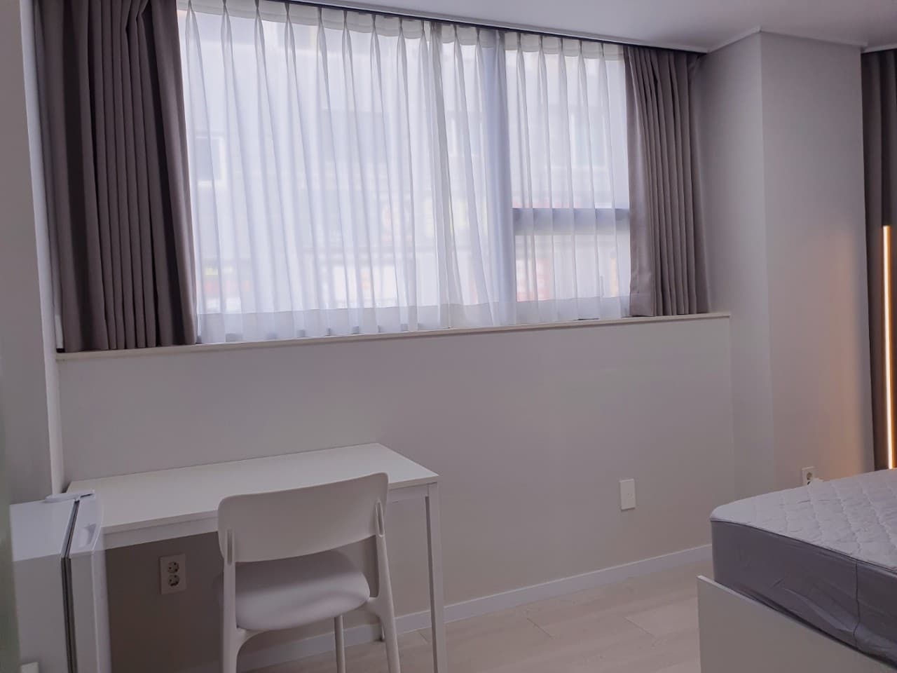 Mini Room D (Deposit 200,000 Won) — photo 2 of 4