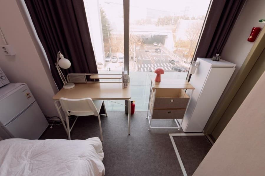 하나스테이 신촌 프리미엄 원룸텔 — photo 1 of 41