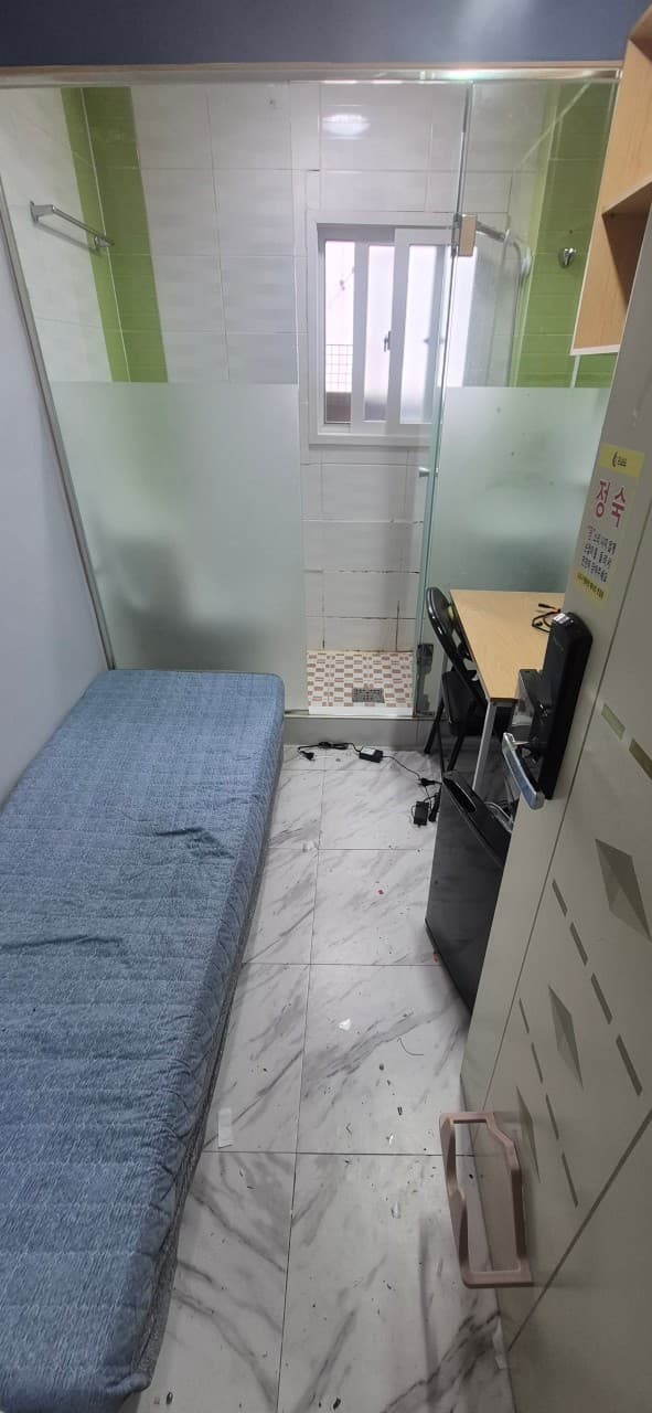 Studio (Deposit: 100,000 won) — photo 3 of 3