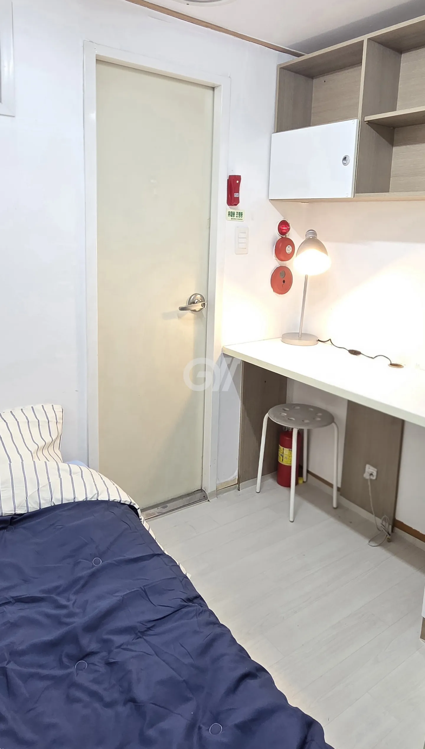 R2 (Studio with Exterior Window) - Deposit 100,000 Won β photo 7 of 7