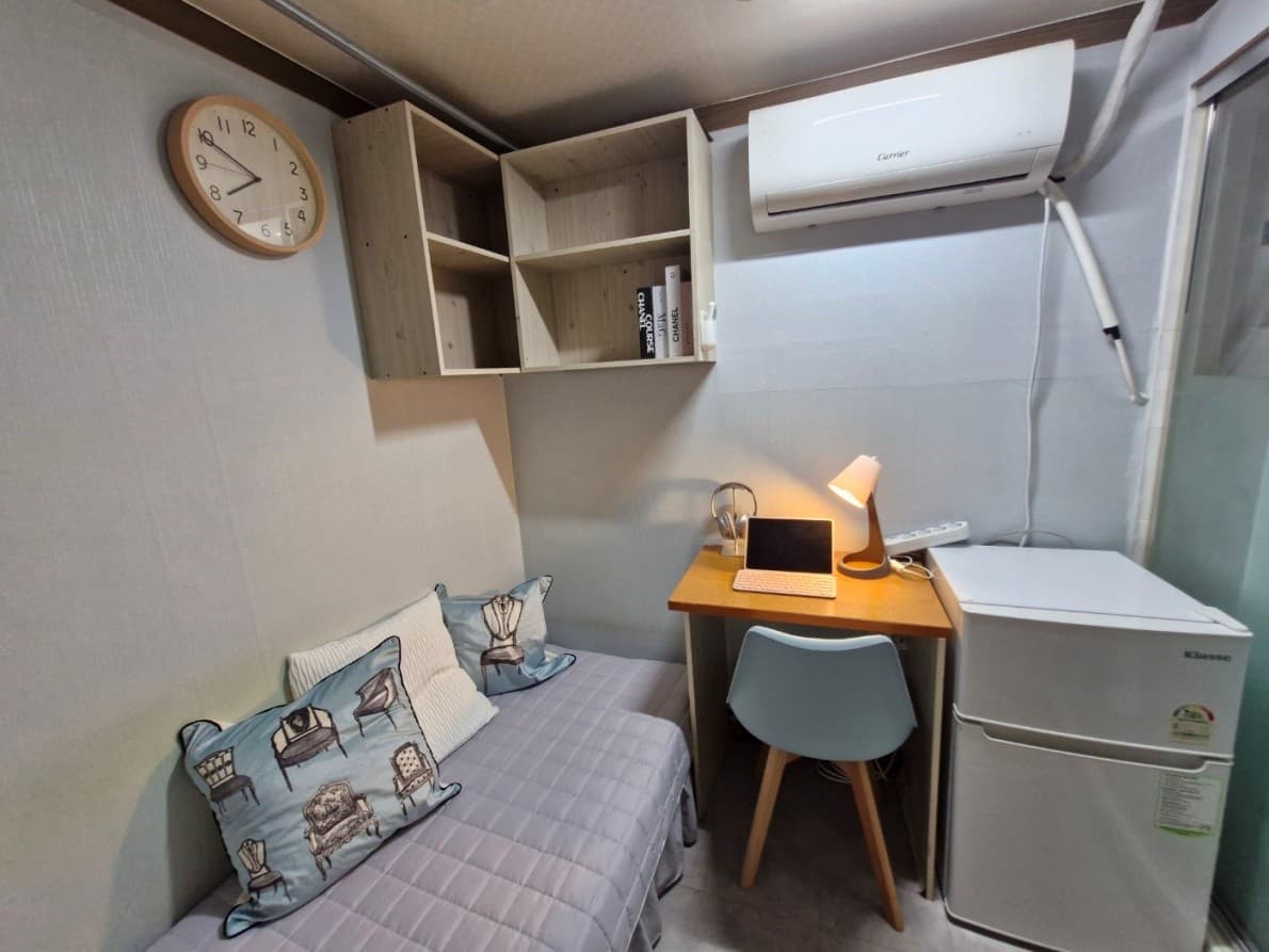 Room 413, Room 423 (Deposit 100,000 won) — photo 1 of 5