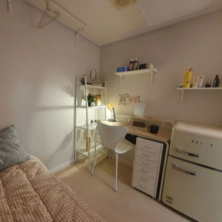 Miniroom — photo 1 of 5