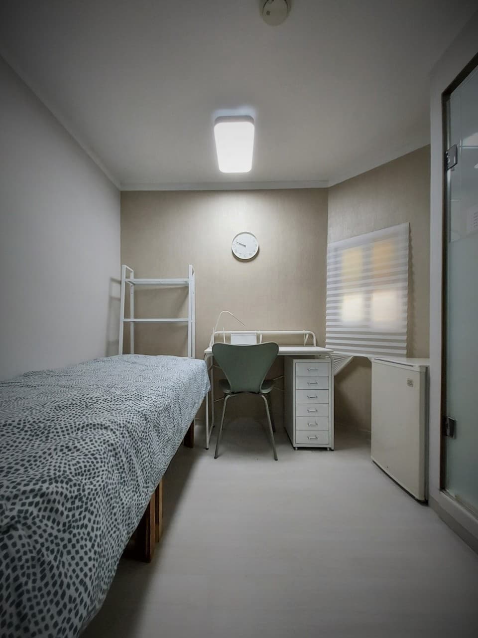 Rooms 309, 316, 319, 211, 214, 321 (Mini Room / Deposit 200,000 Won) — photo 1 of 17