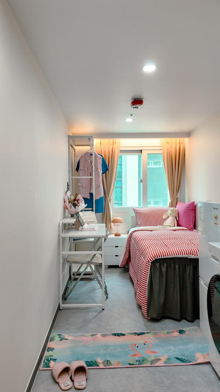 Fully Furnished Studio Room Type C (Deposit 300,000 Won) — photo 1 of 9