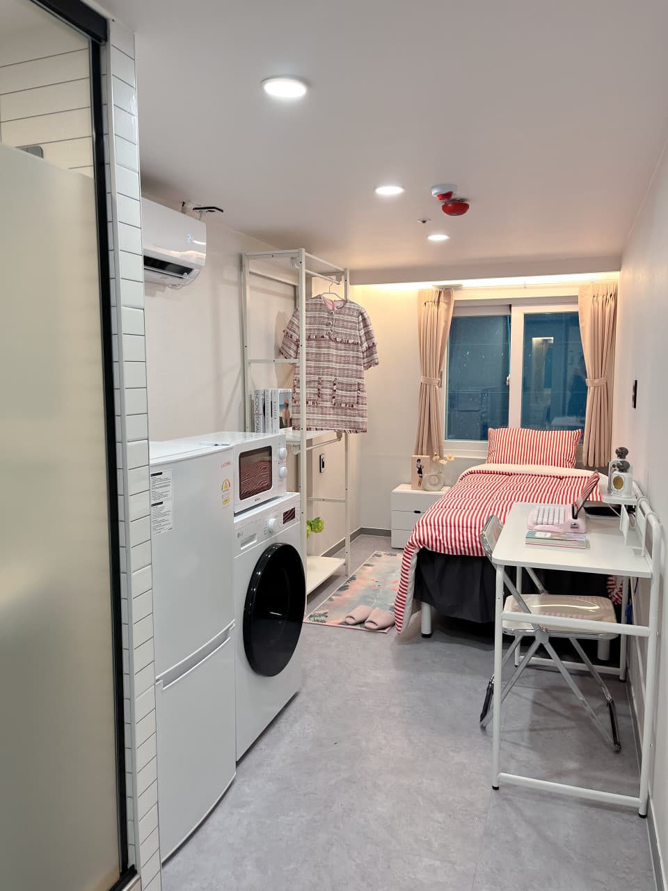 Suite Room C (Deposit 200,000 KRW) — photo 1 of 7