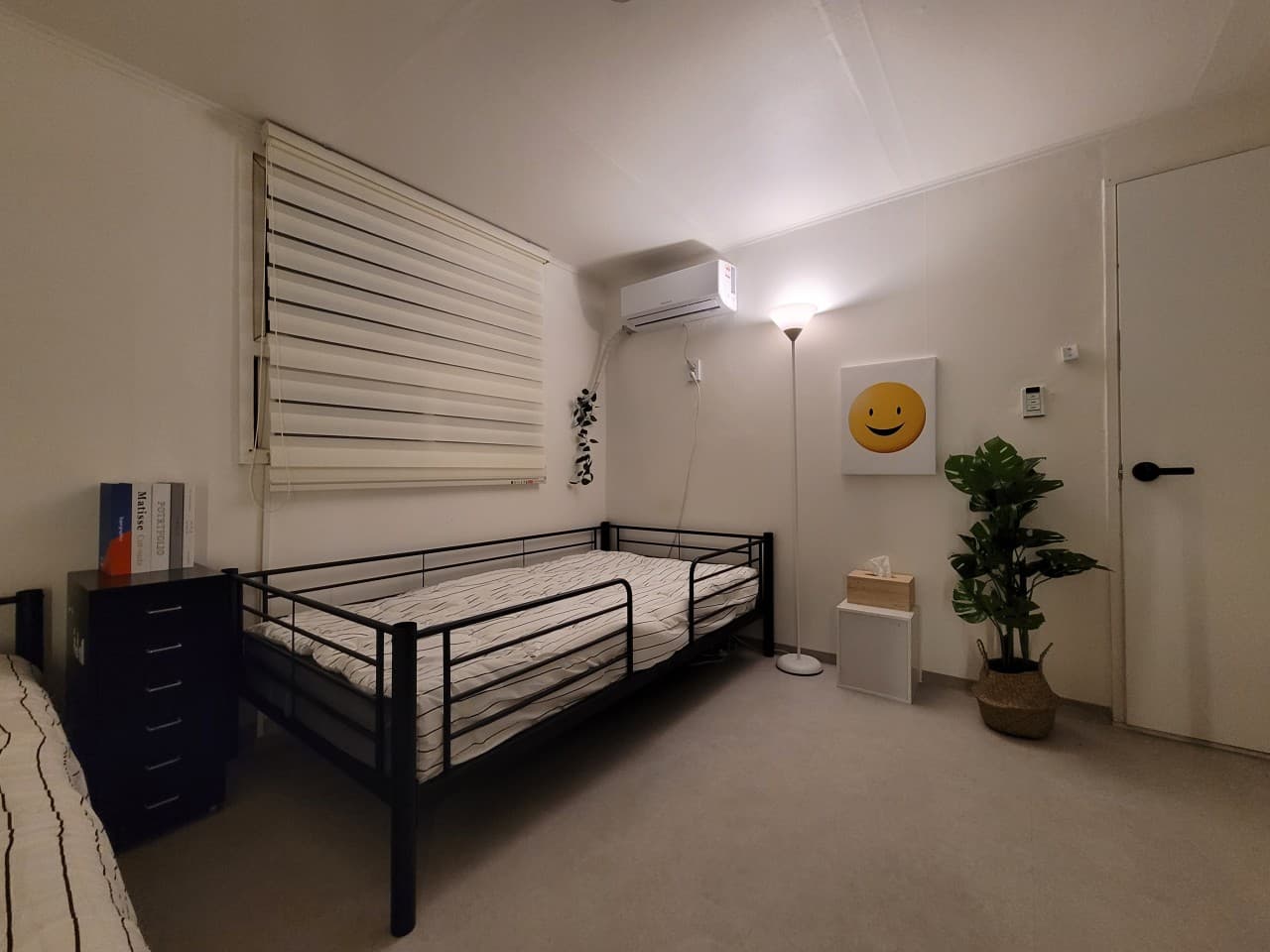 Premium Double Room (Deposit: 100,000 won) — photo 1 of 6