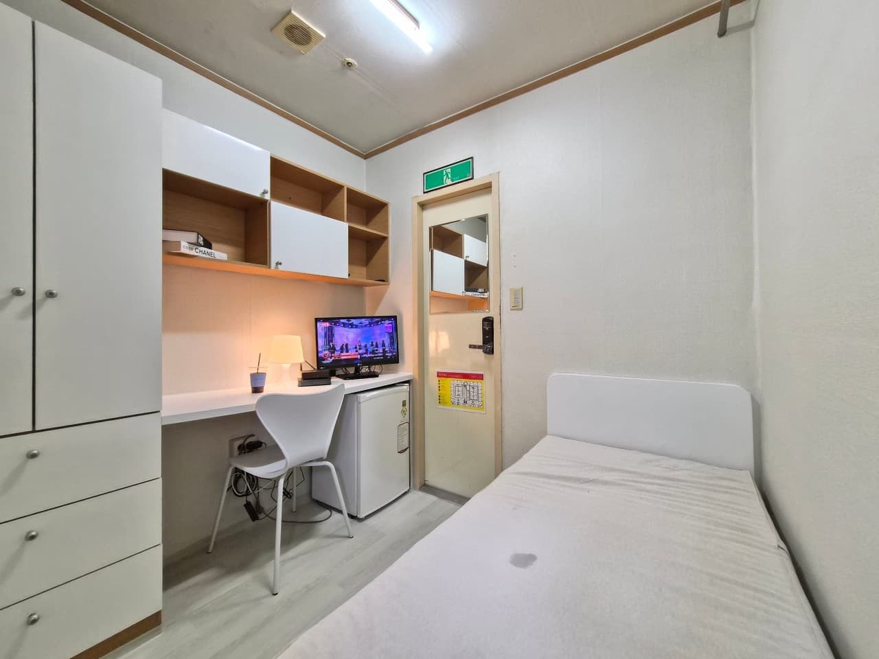 위드하우스 가산 디지털역점 — photo 2 of 22