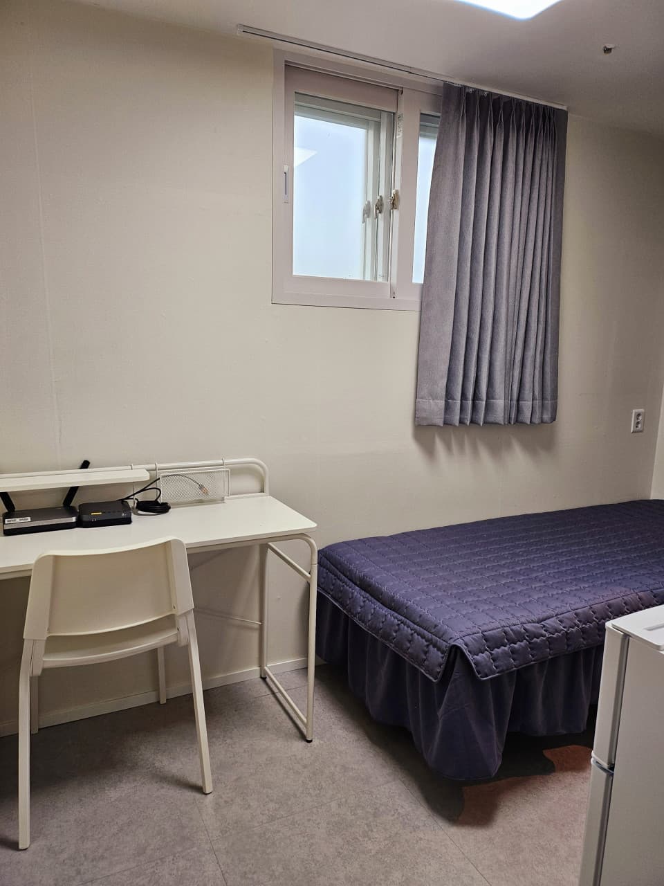 Deluxe Room (Deposit 300,000 won) — photo 2 of 3