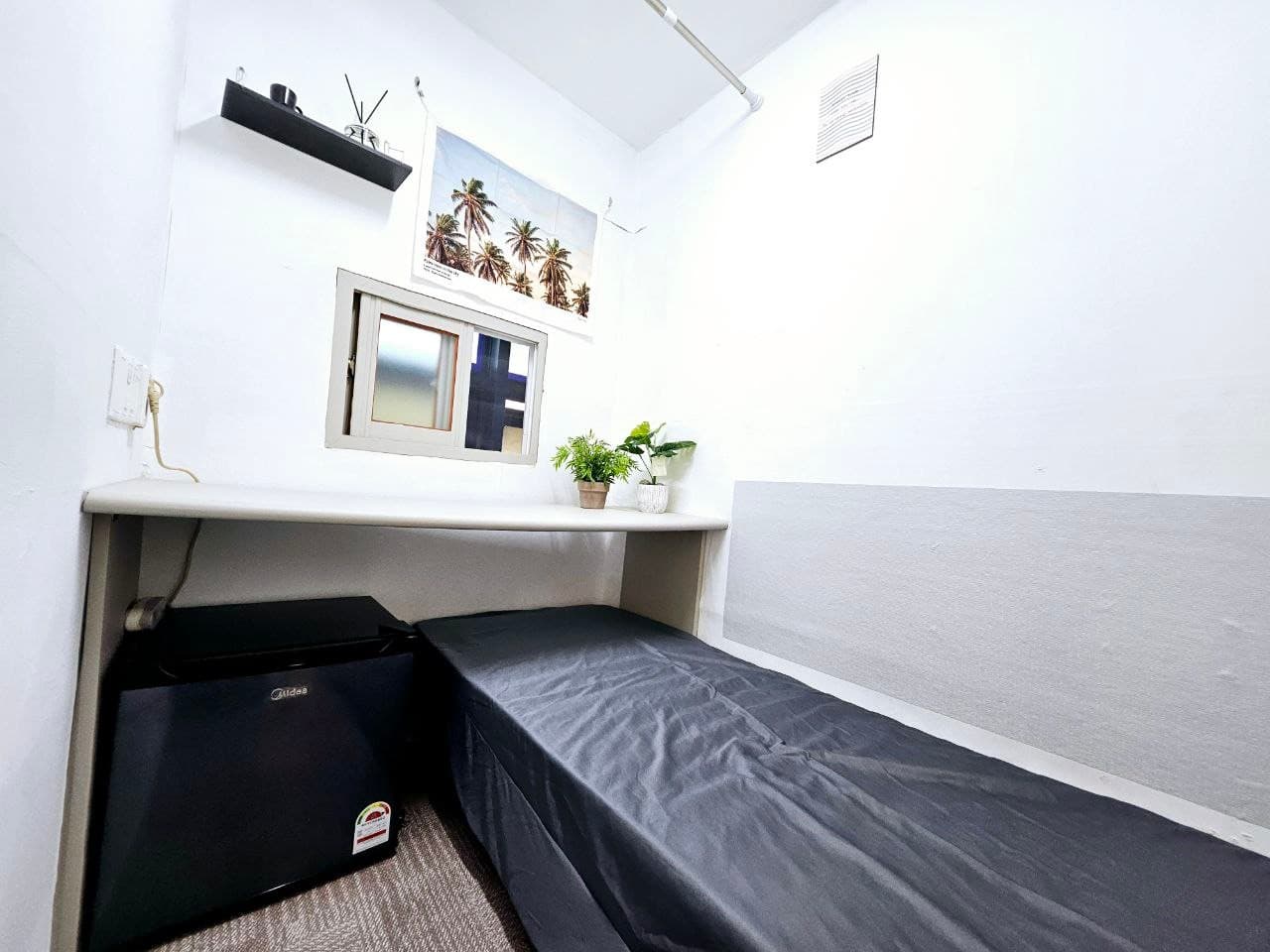 Deluxe Room (Deposit 100,000 Won) — photo 2 of 5
