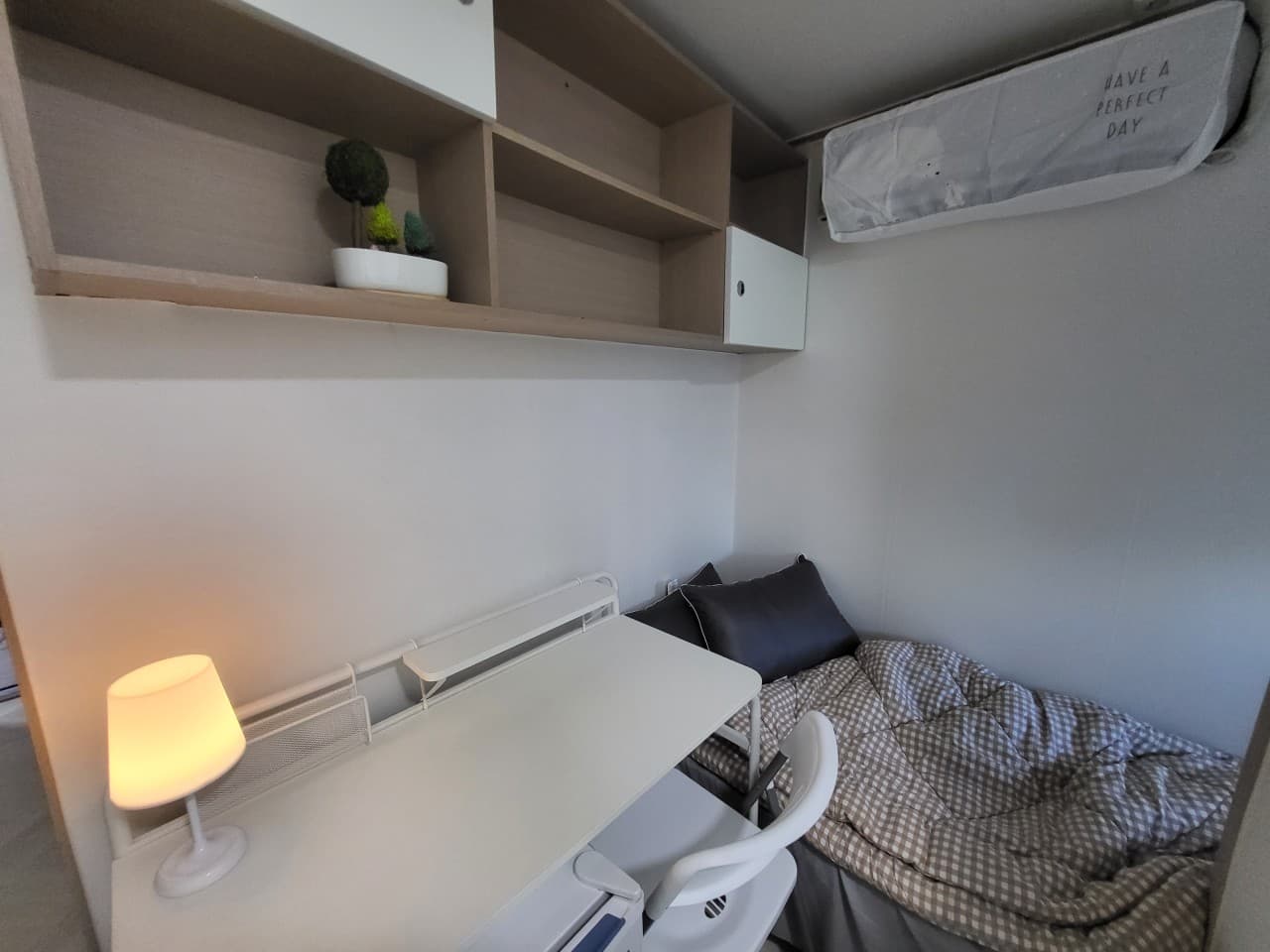 Room C (Deposit 100,000 Won) — photo 3 of 3