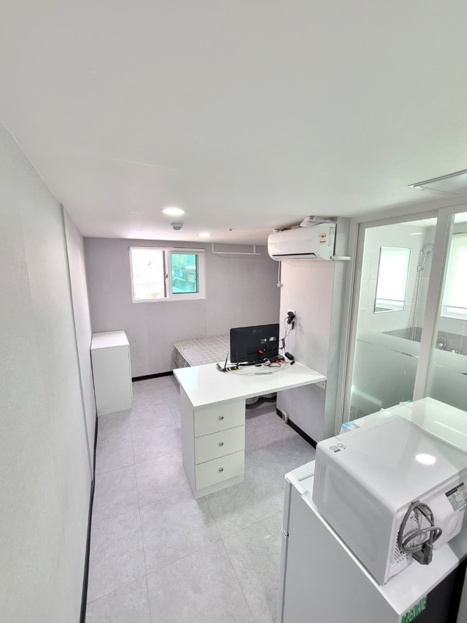 Super Large Room (Deposit 200,000 won) — photo 1 of 3