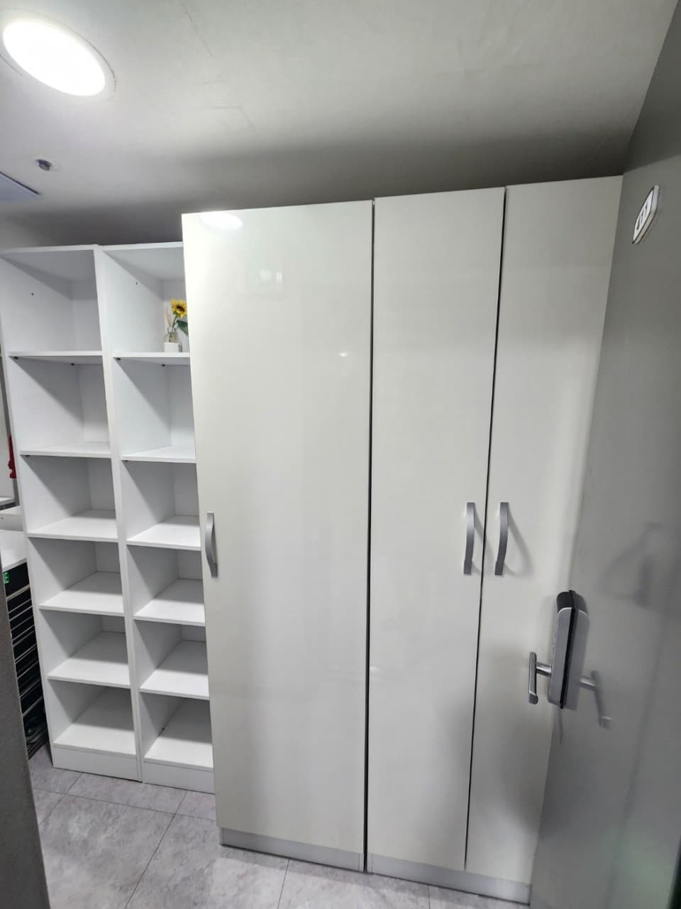 Super Large Room (Deposit 200,000 won) — photo 2 of 3