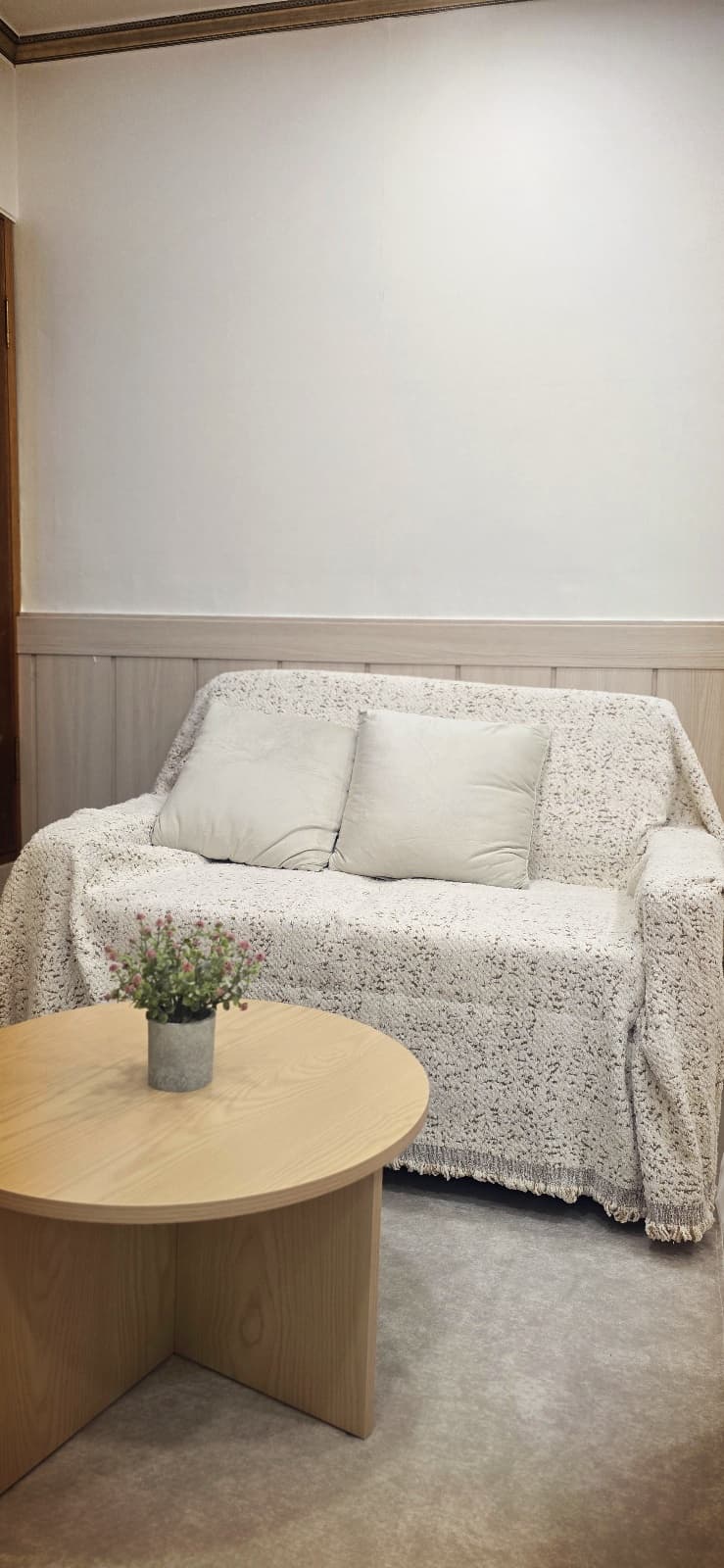 DDP 2-Room — photo 1 of 11
