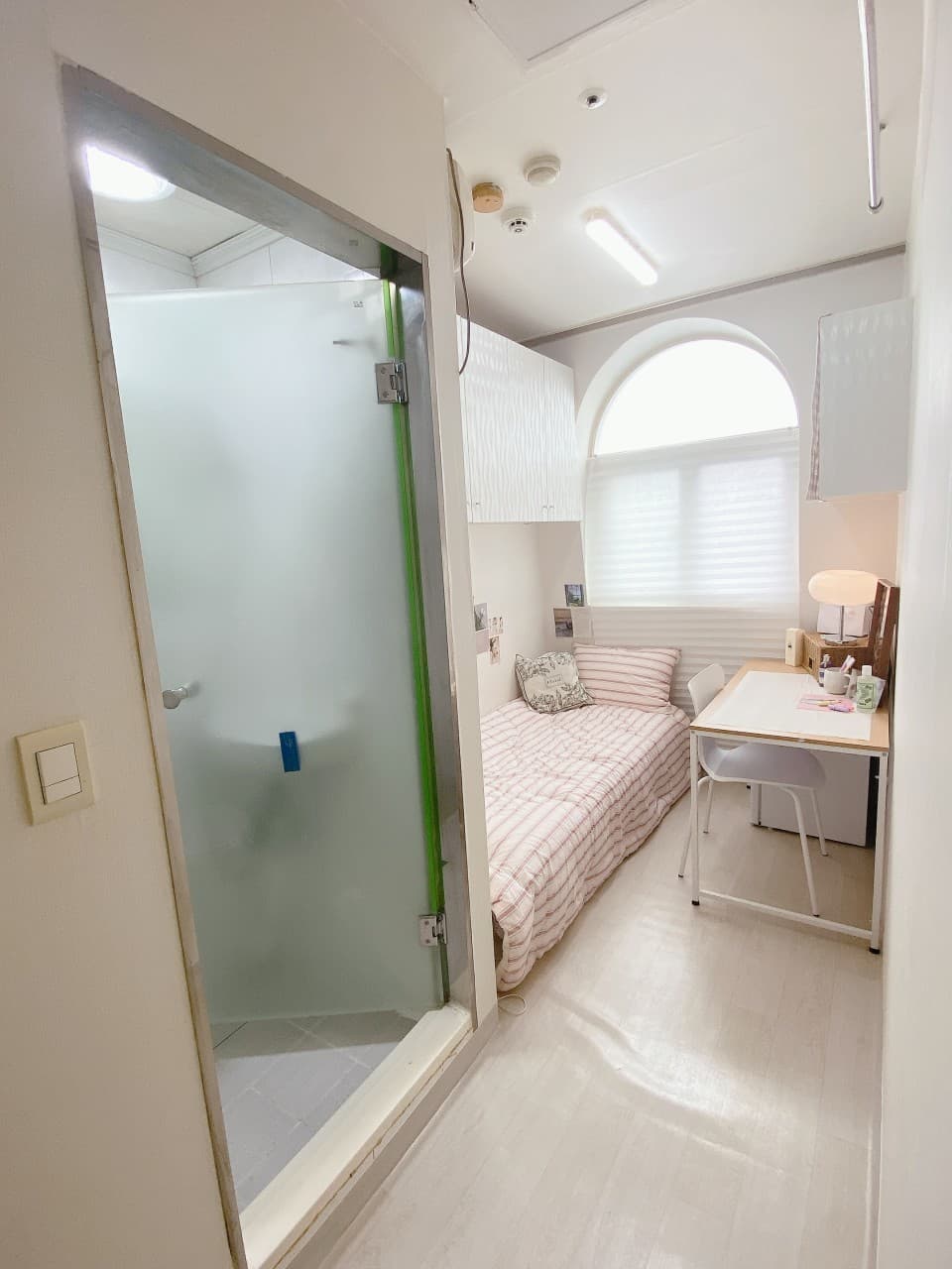 Room A - Deposit 50,000 KRW — photo 1 of 8