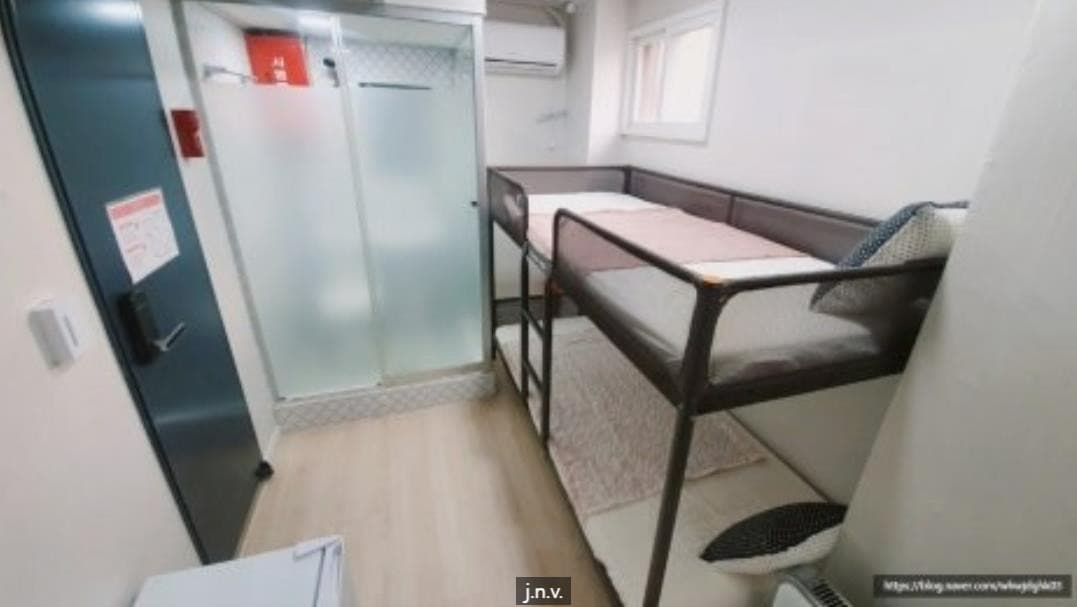 2-Person Room - 50,000 Won Deposit — photo 2 of 4