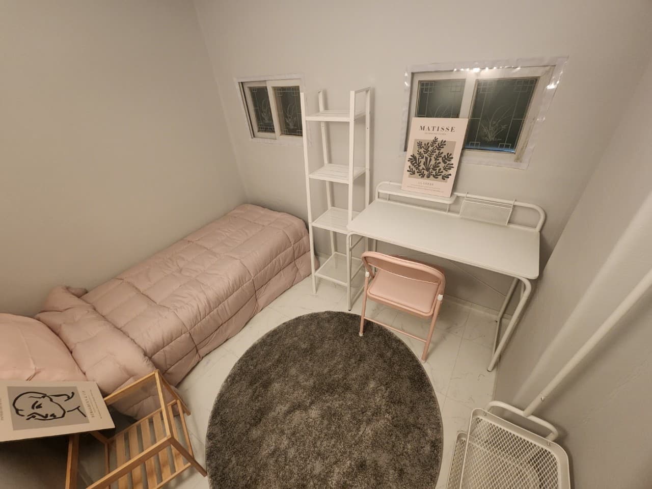 Room 526 Mini Room (Deposit 50,000 won) — photo 1 of 5