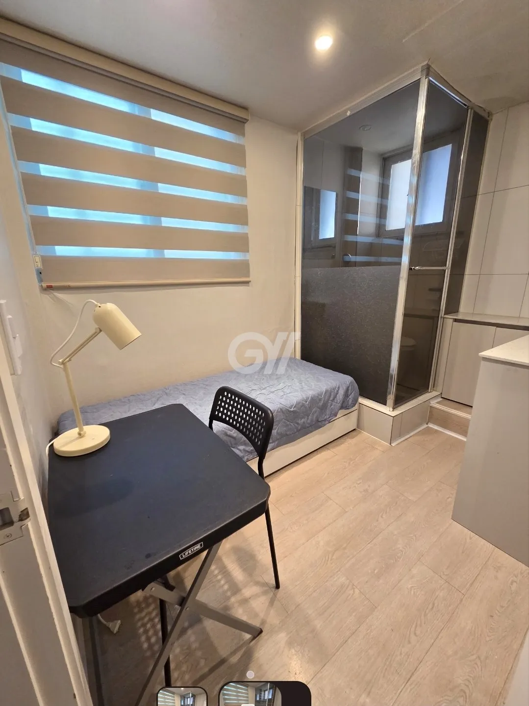 Premium Studio with Exterior Window (Deposit: 100,000 KRW) — photo 2 of 2