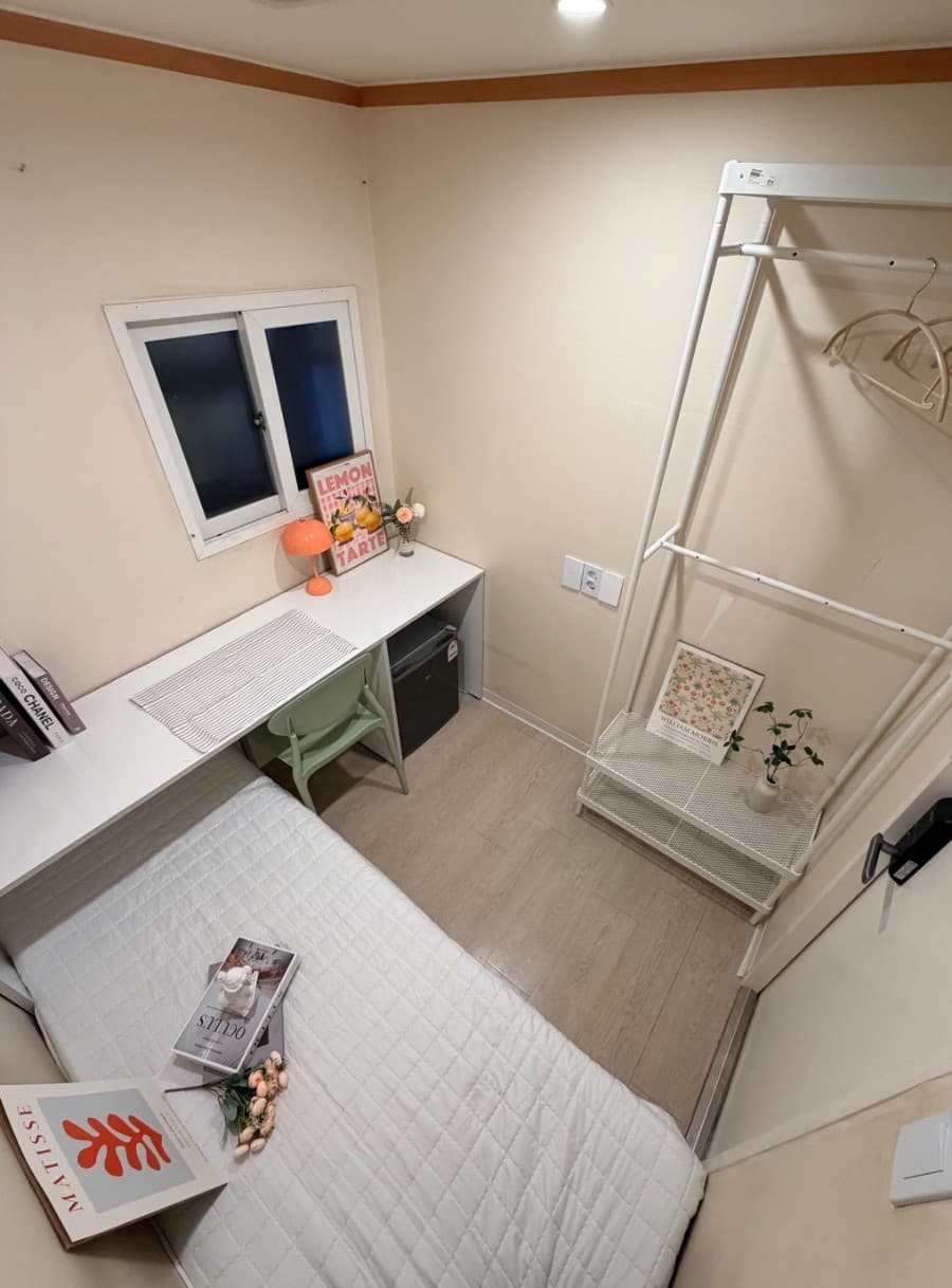 Mini Room with Exterior Window (Deposit 100,000 KRW) — photo 19 of 19