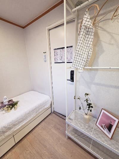 Mini Room Interior Window Type B (Deposit 100,000 won) — photo 2 of 8