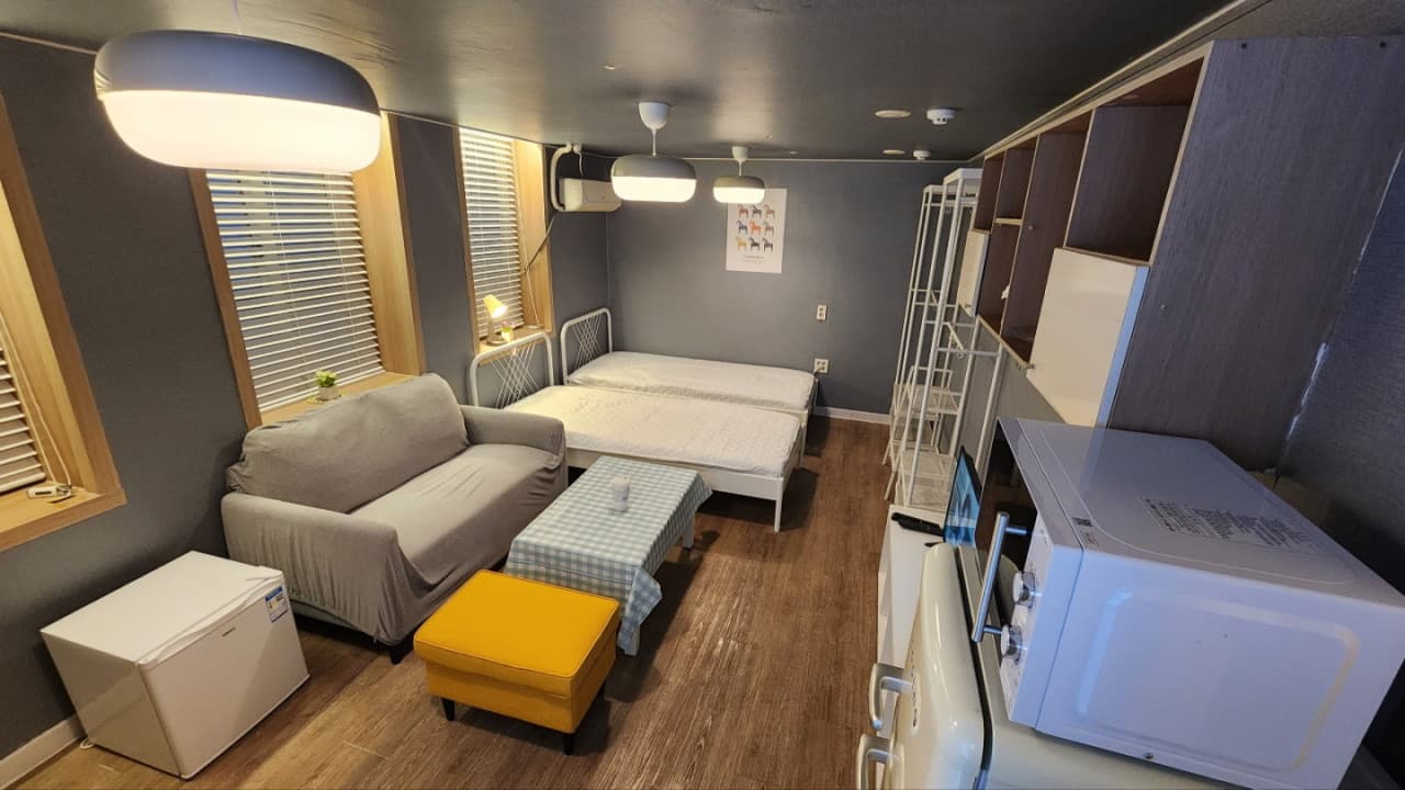 Room 601 Double Room (Deposit 200,000 KRW) — photo 7 of 7