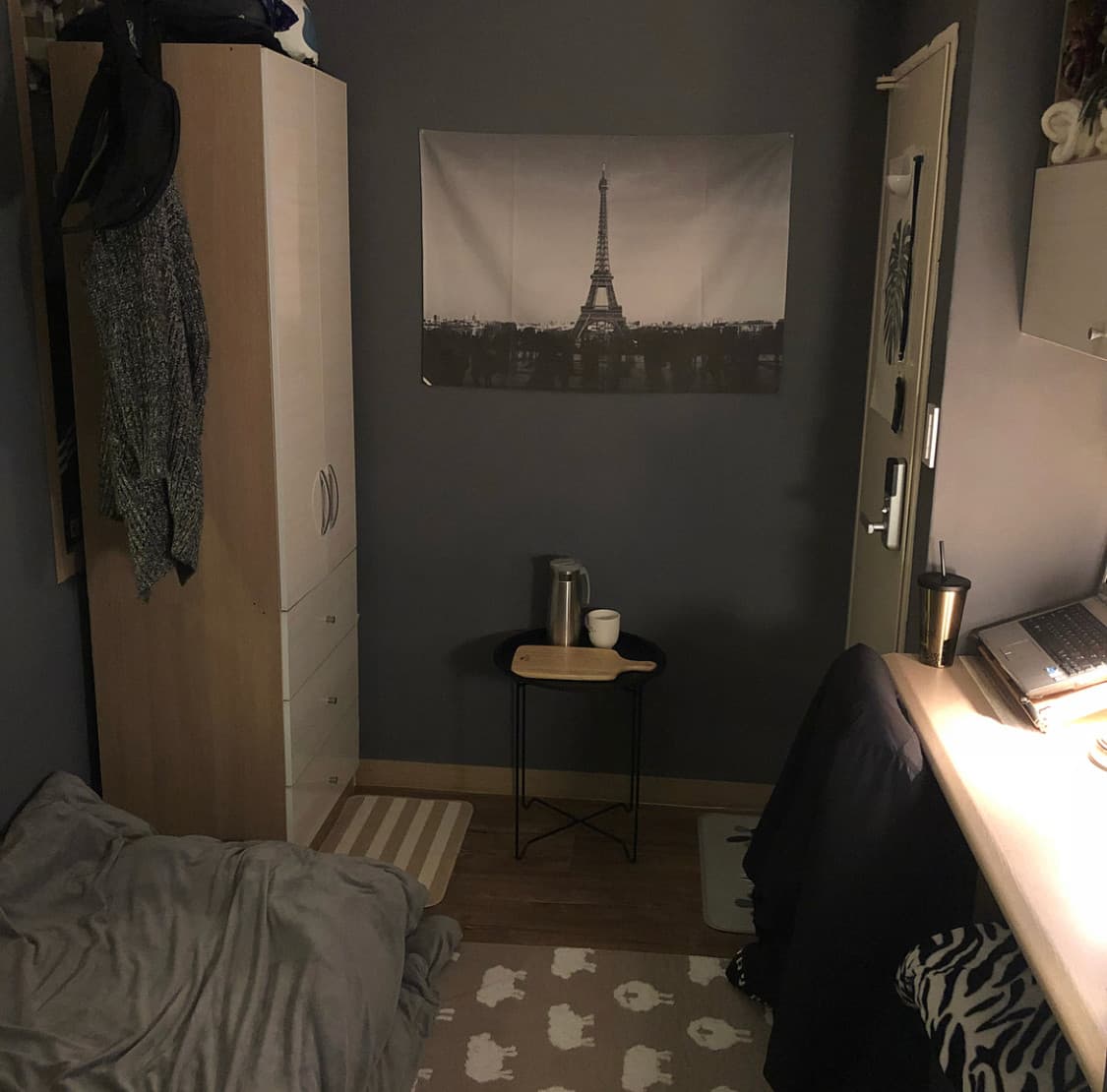 Room 617 Studio (Deposit 100,000 won) — photo 1 of 9