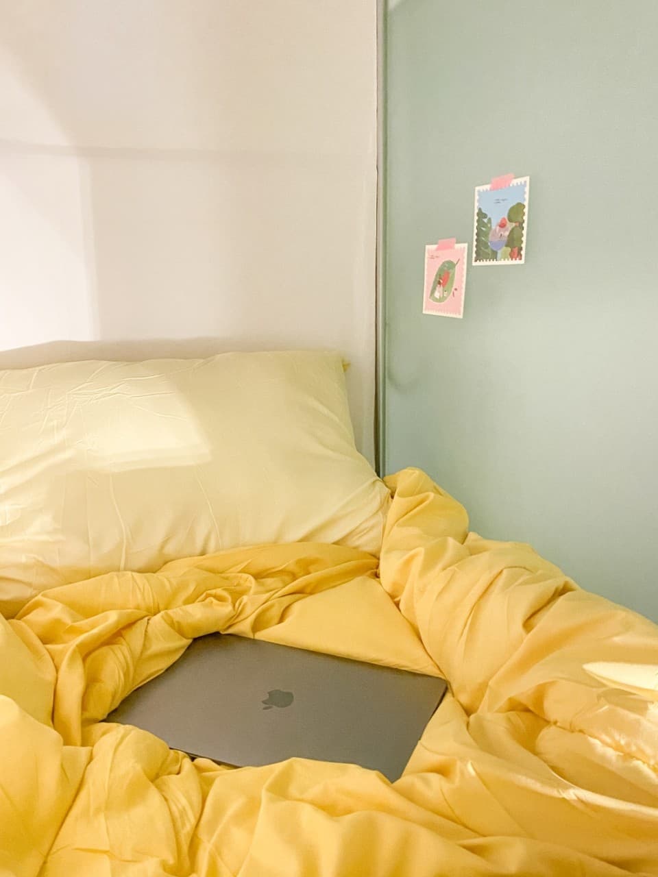 Interior Window Economy Room (Deposit 50,000 KRW) — photo 1 of 8