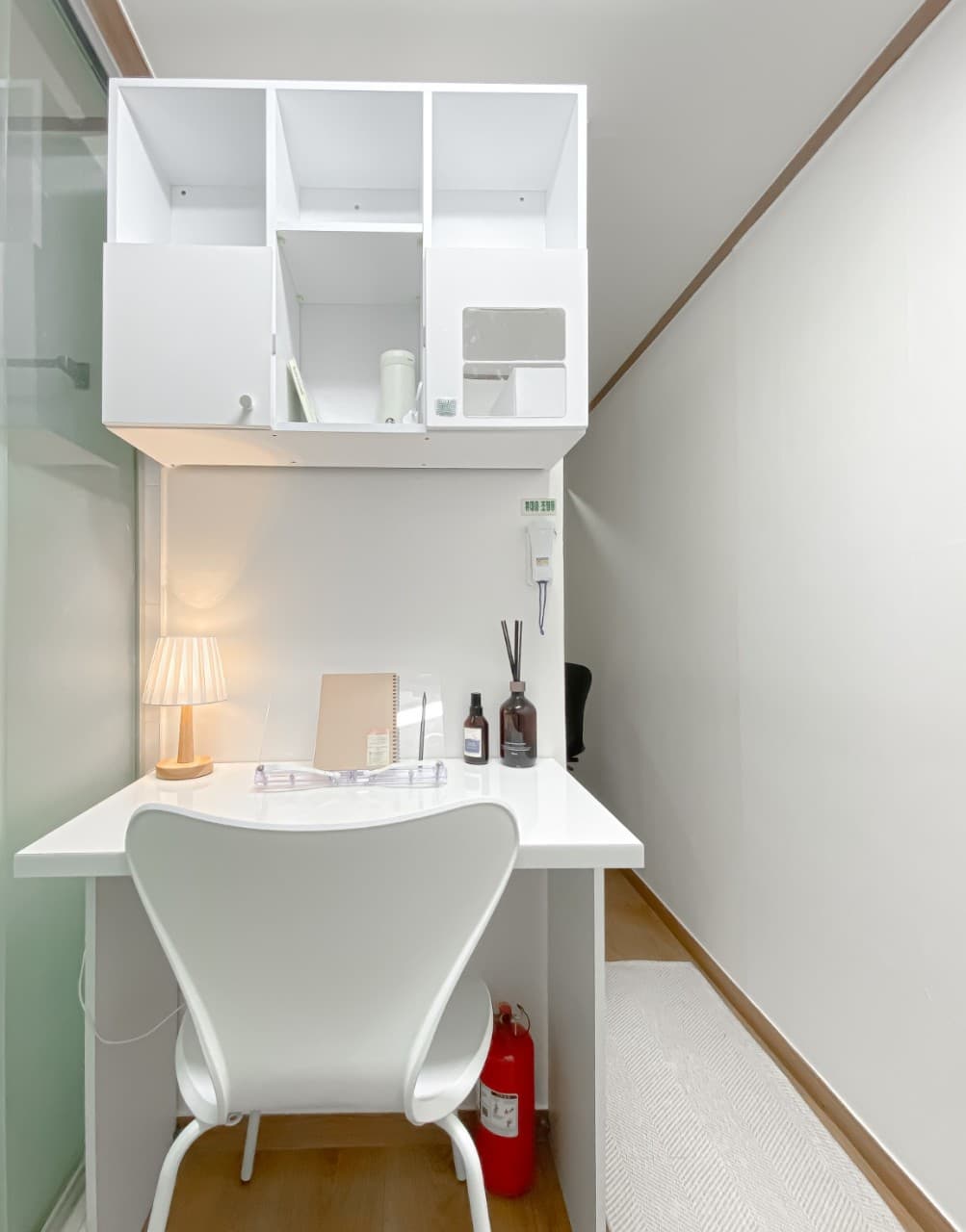 Standard Inner Window Room (Deposit 50,000 Won) — photo 4 of 4
