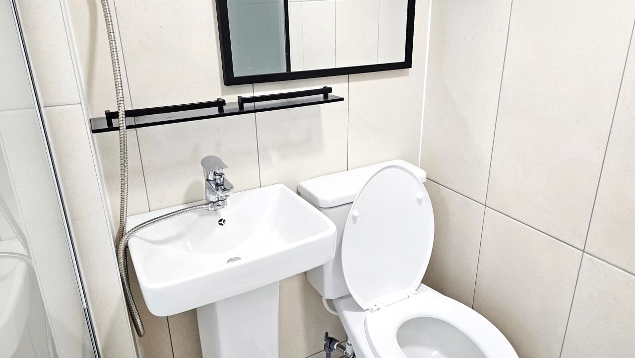 Deluxe Room (Deposit 200,000 KRW) — photo 6 of 6
