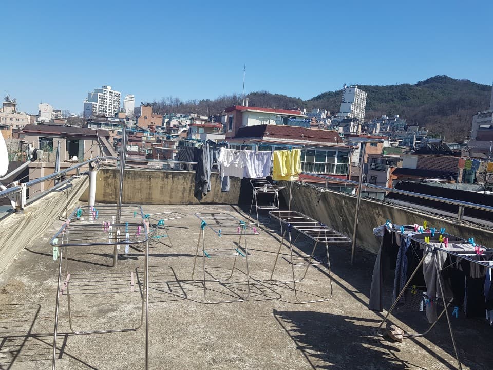 서울대 근처 역 도보 7분. 마을버스 2분 거리 풀옵션 원룸입니다 평지 — photo 2 of 2