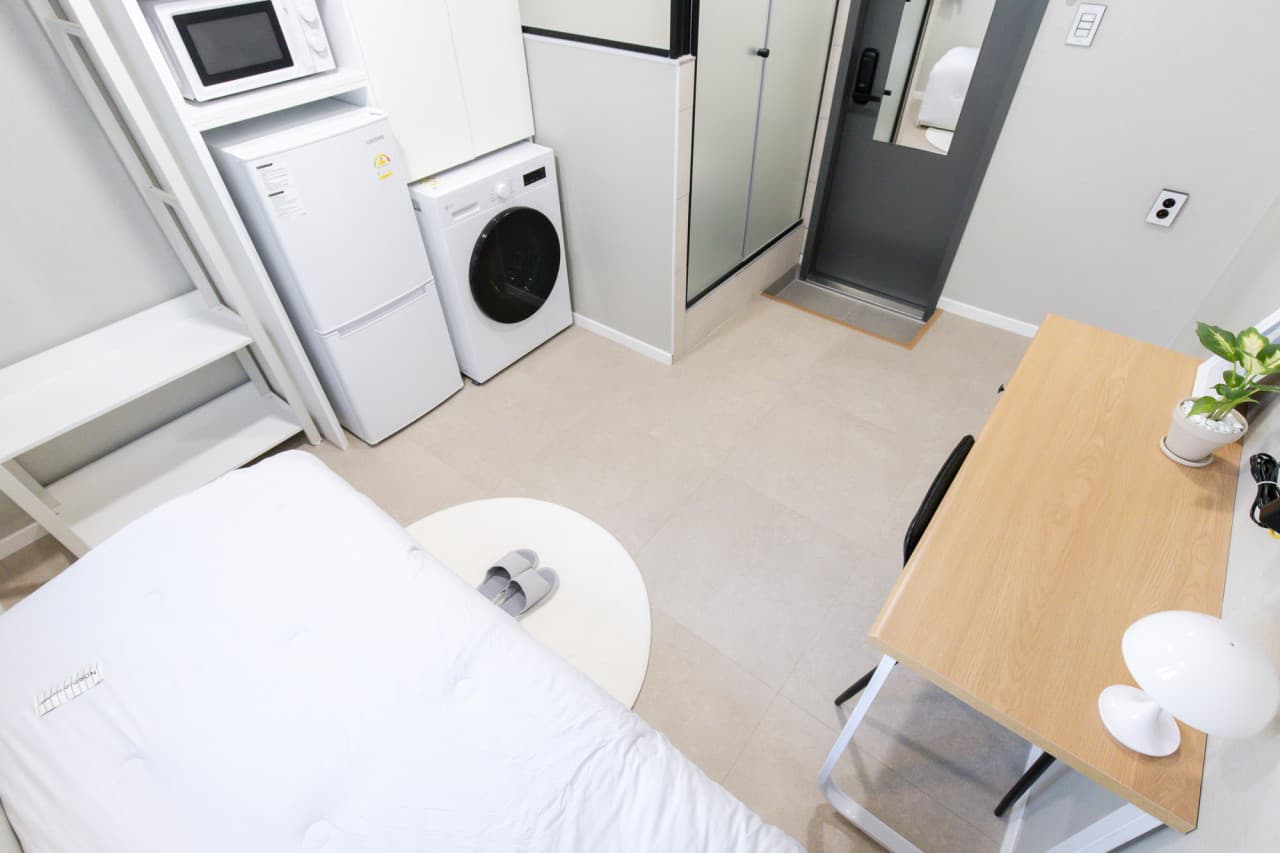 Premium Room A (Deposit 300,000 won) — photo 1 of 10