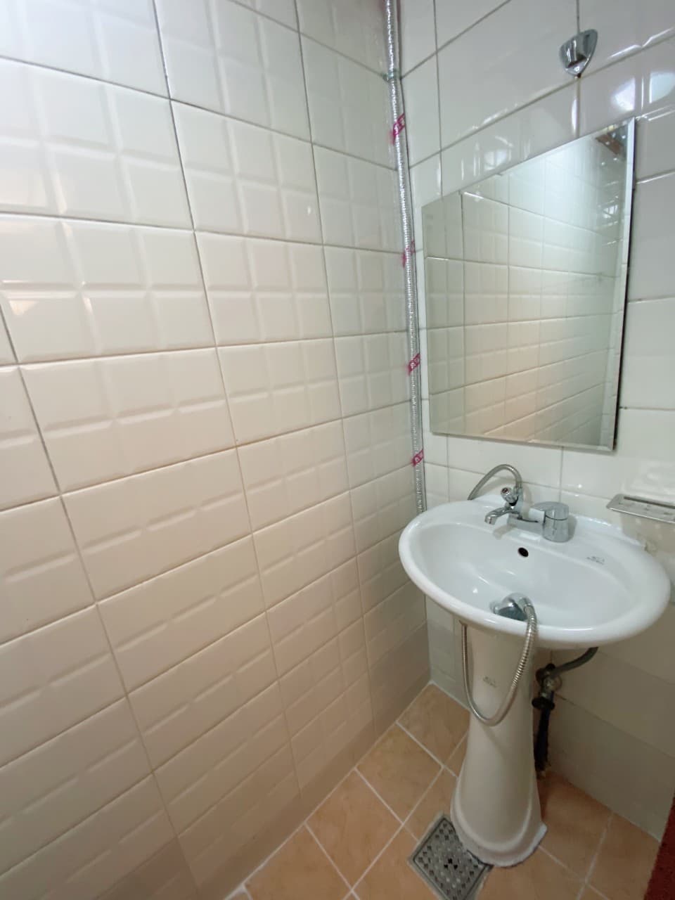 Large Room Size (Studio Type) - Deposit 50,000 Won — photo 2 of 3