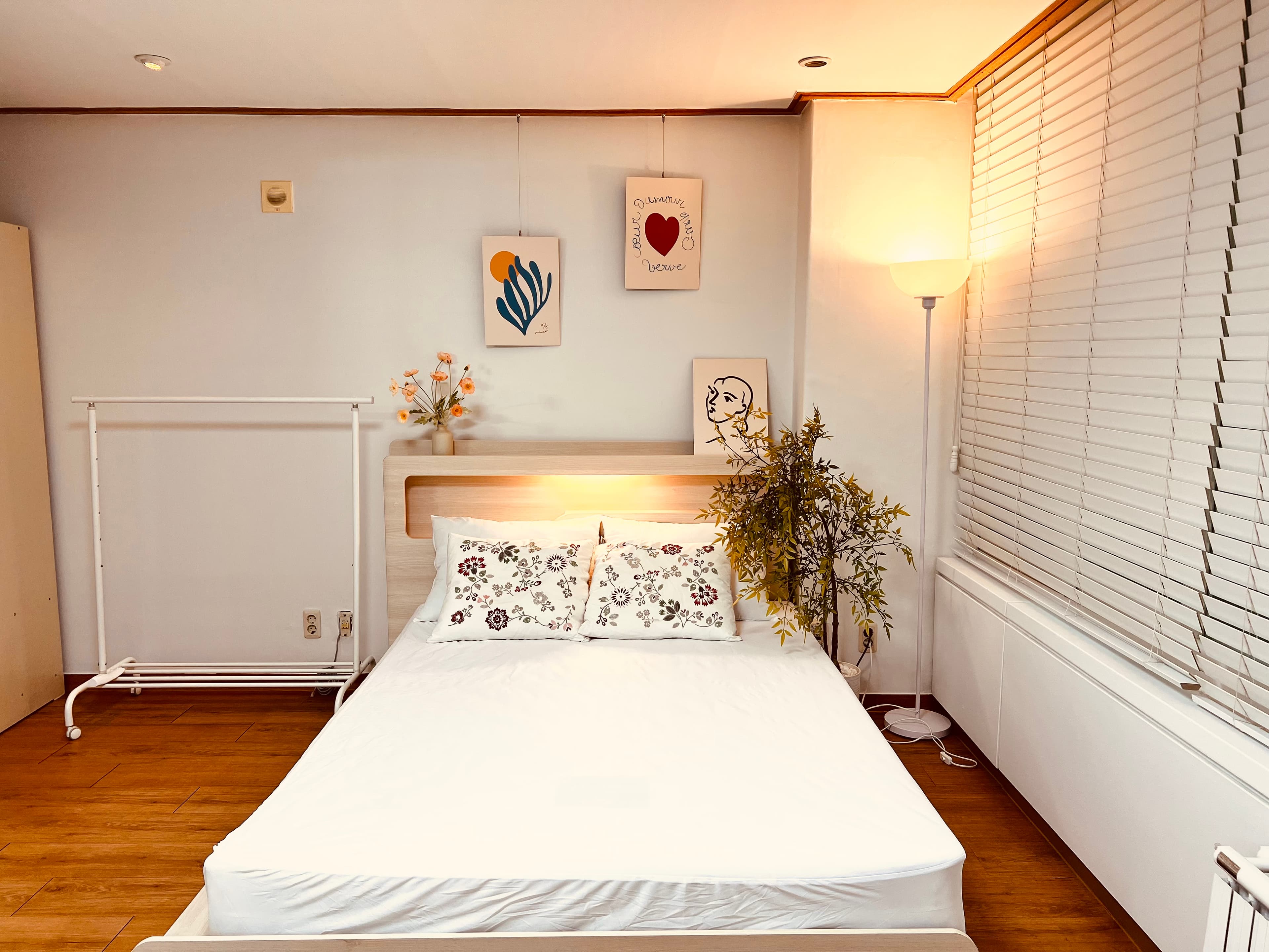 Room 1 — photo 15 of 15