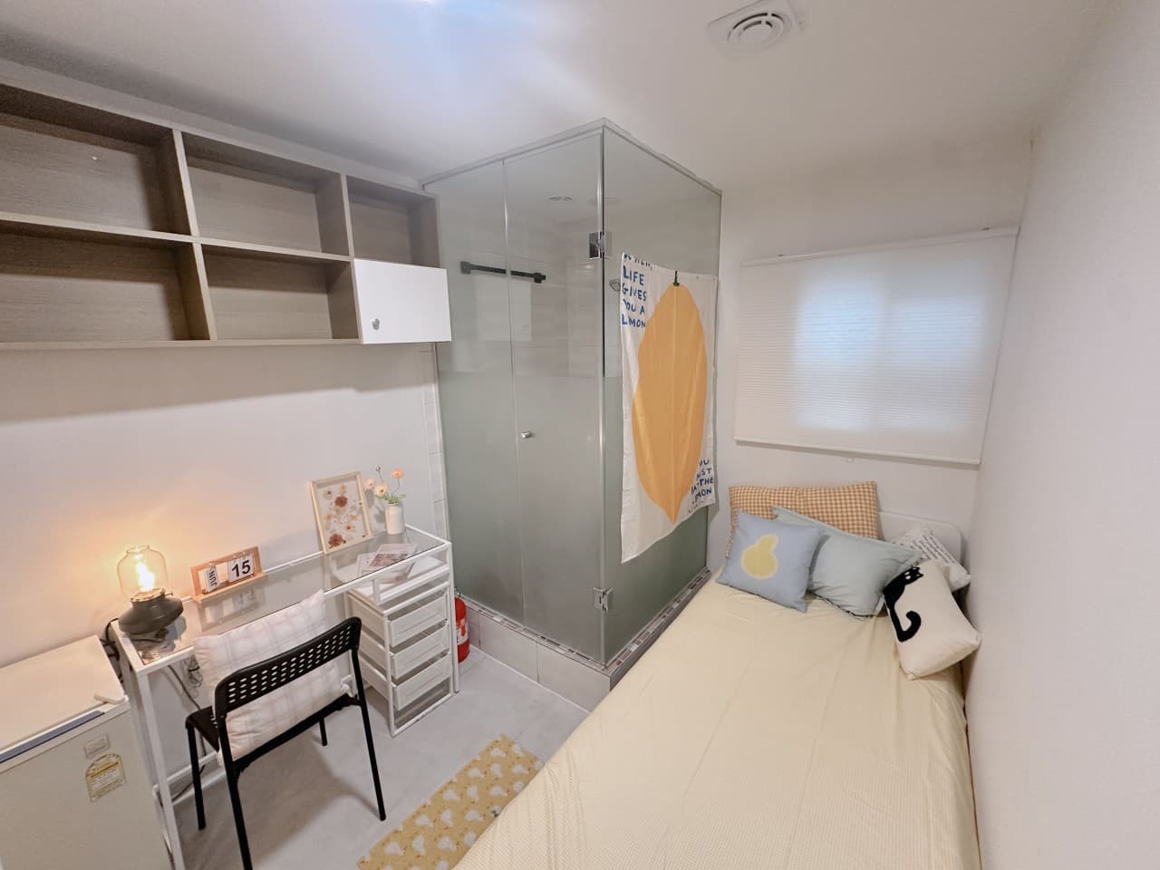 Women's Premier Room (No Window) — photo 3 of 3