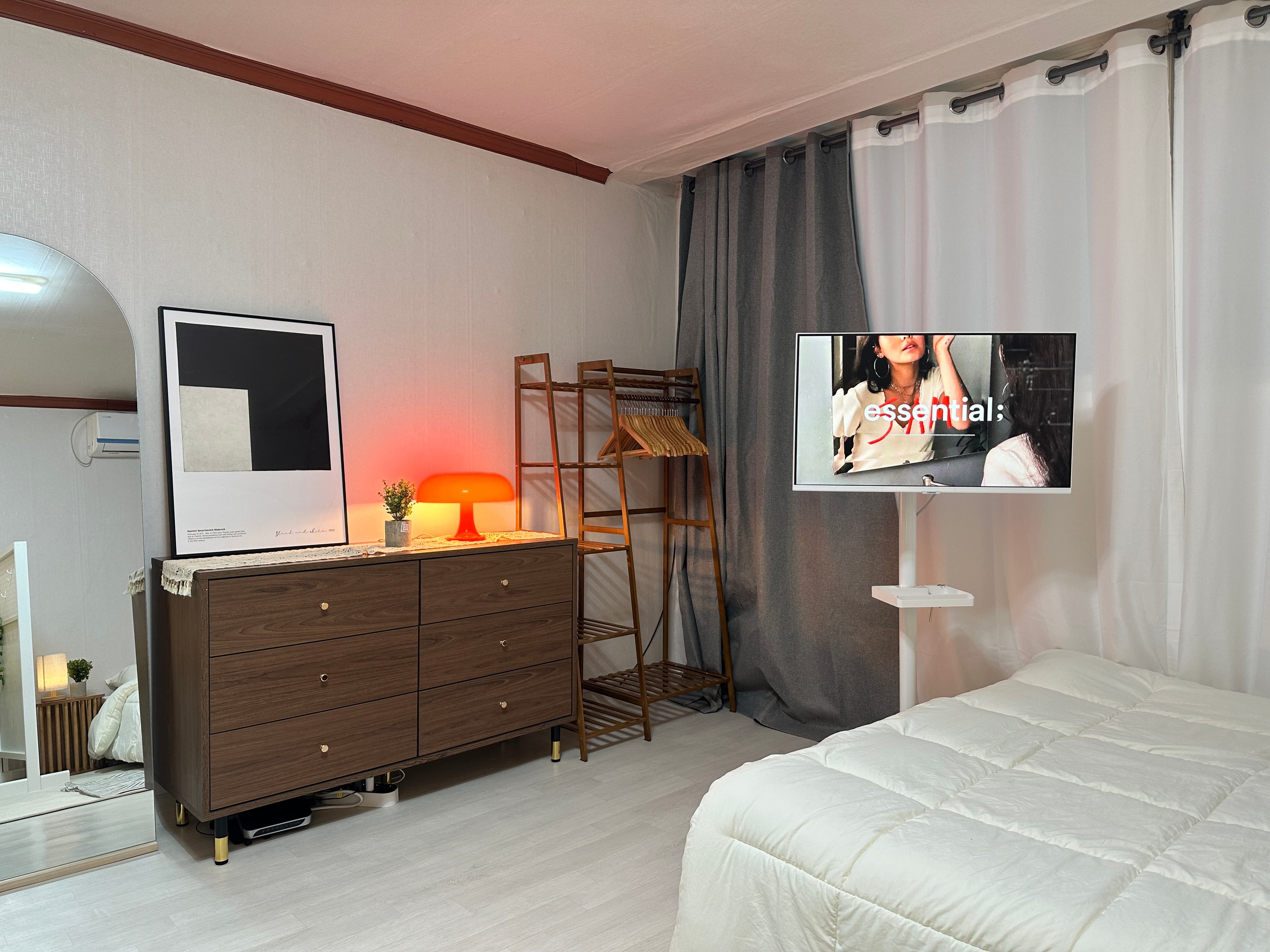 #31 1 room in Sinchon