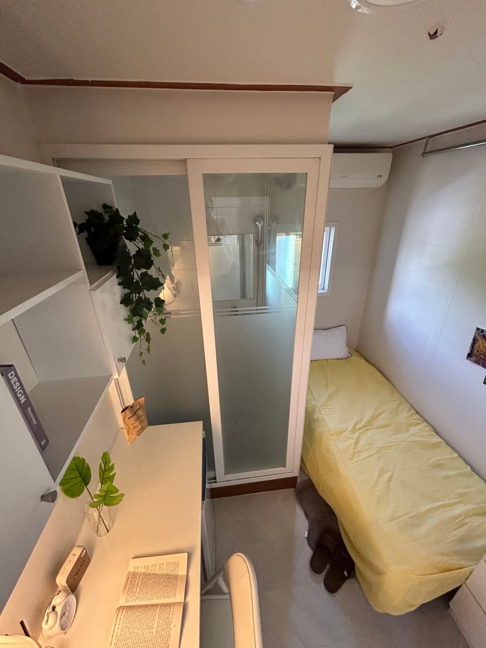 standard room — photo 2 of 5