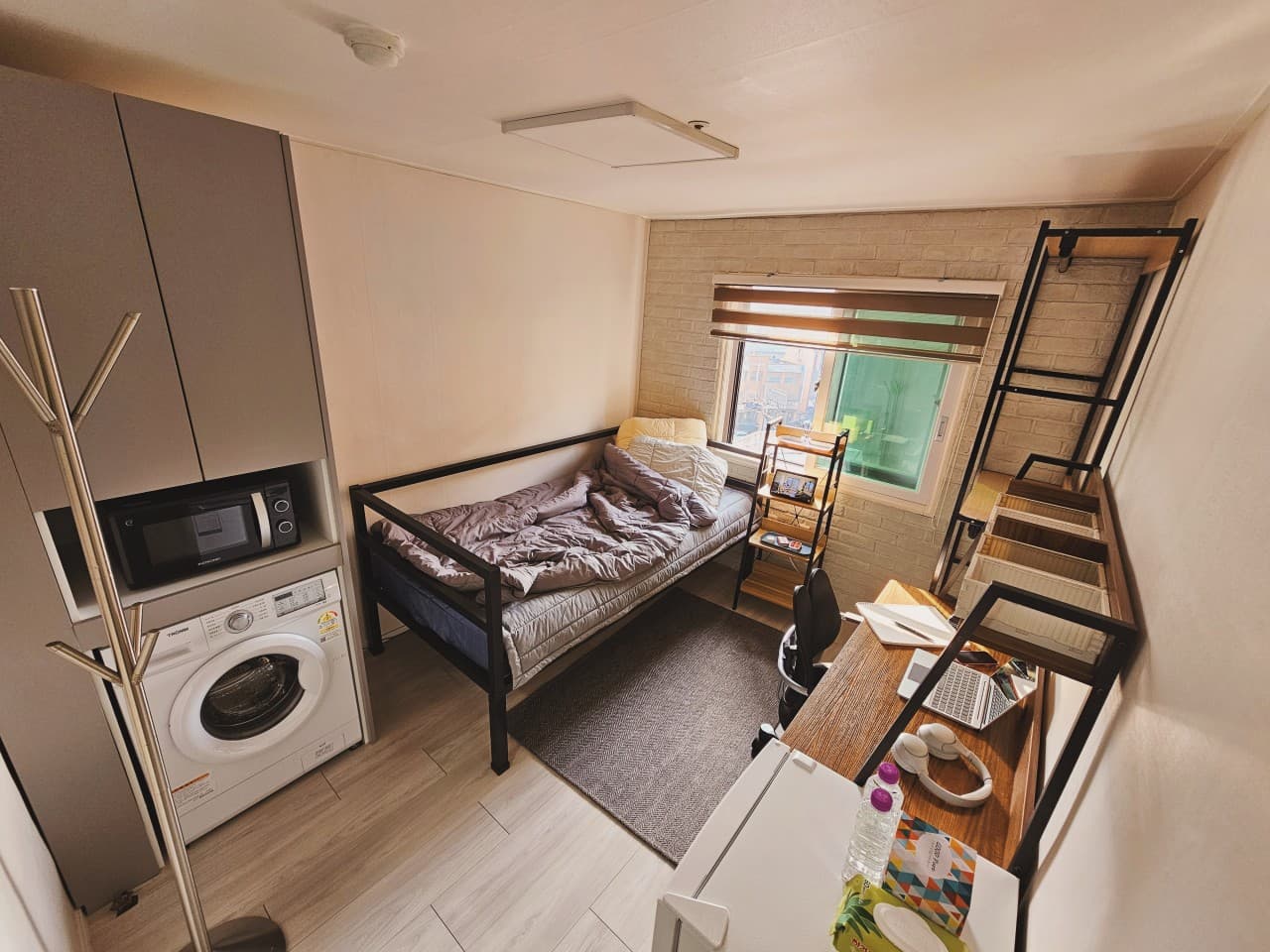 Grand Room A with inner door, studio — photo 2 of 2