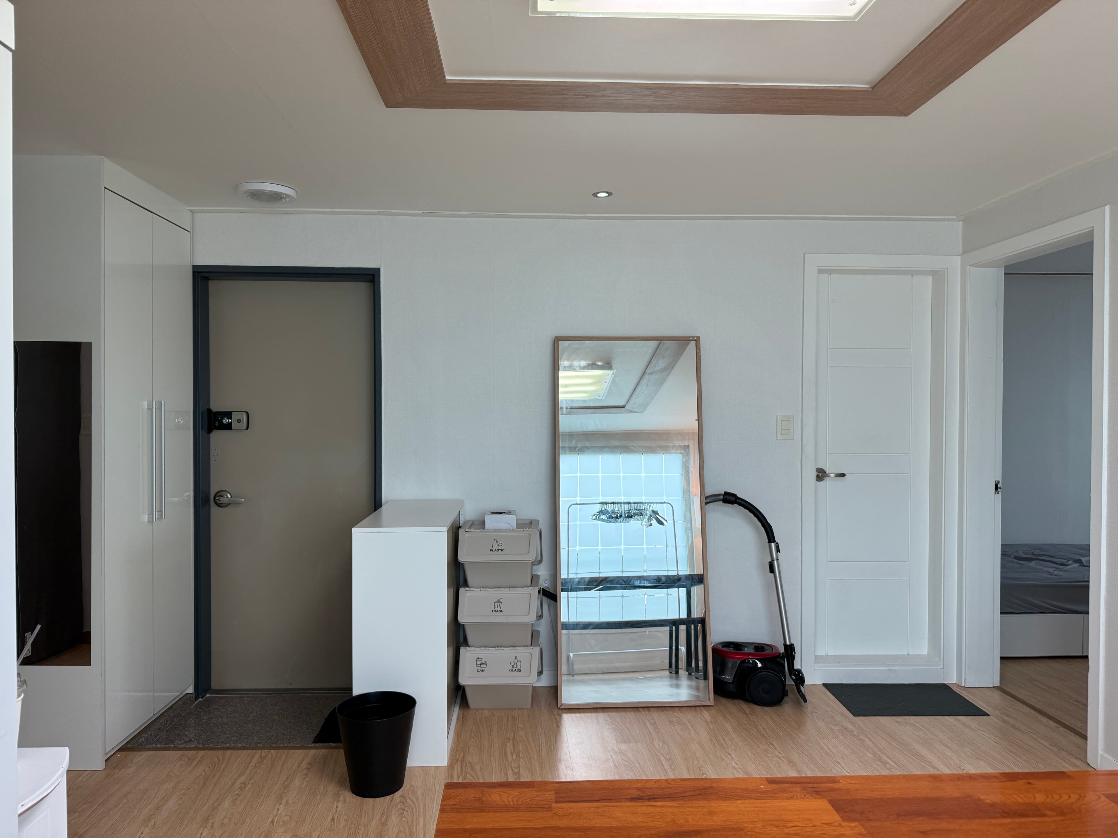 #84 Mangwon 3 bedrooms 4 beds — photo 2 of 11