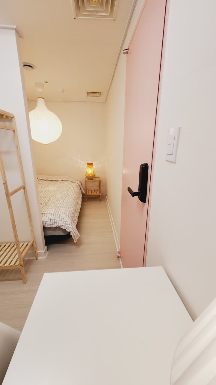 Mid-sized Room (Single) — photo 2 of 14