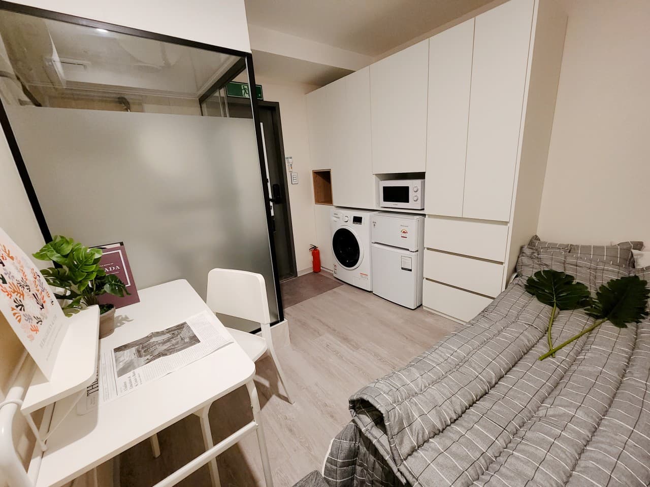 Premium Fully-Furnished Studio E — photo 8 of 8
