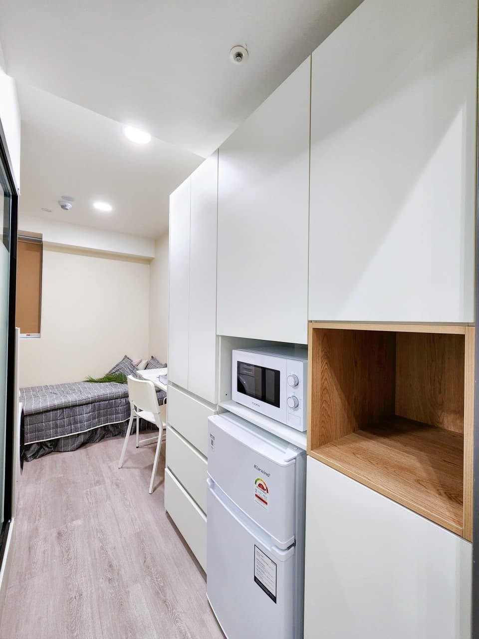 Premium Fully Furnished Studio B — photo 2 of 3