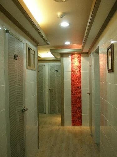 Mini Room — photo 2 of 2
