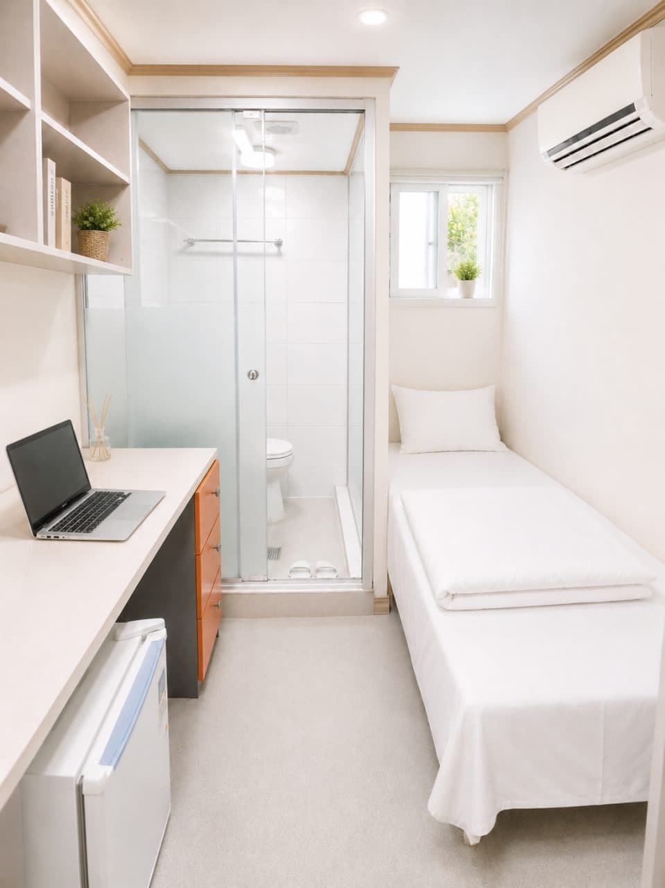 Mixed-use Studio — photo 1 of 11