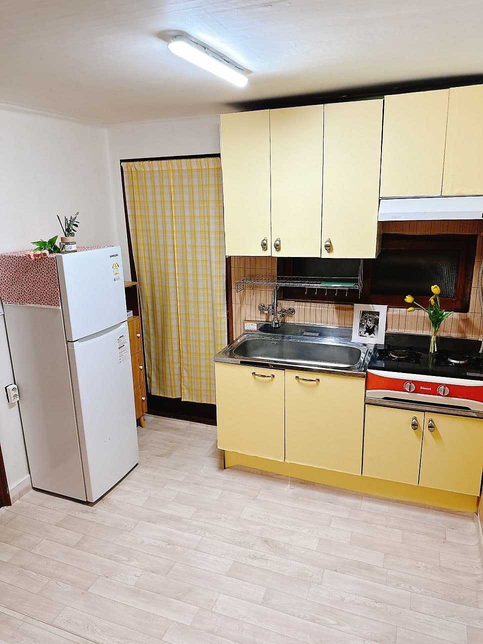 Room C — photo 16 of 16