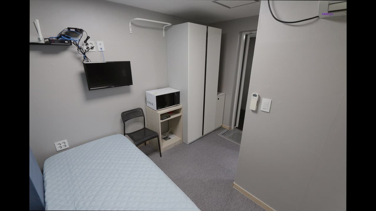 Studio Apartment Type — photo 2 of 14