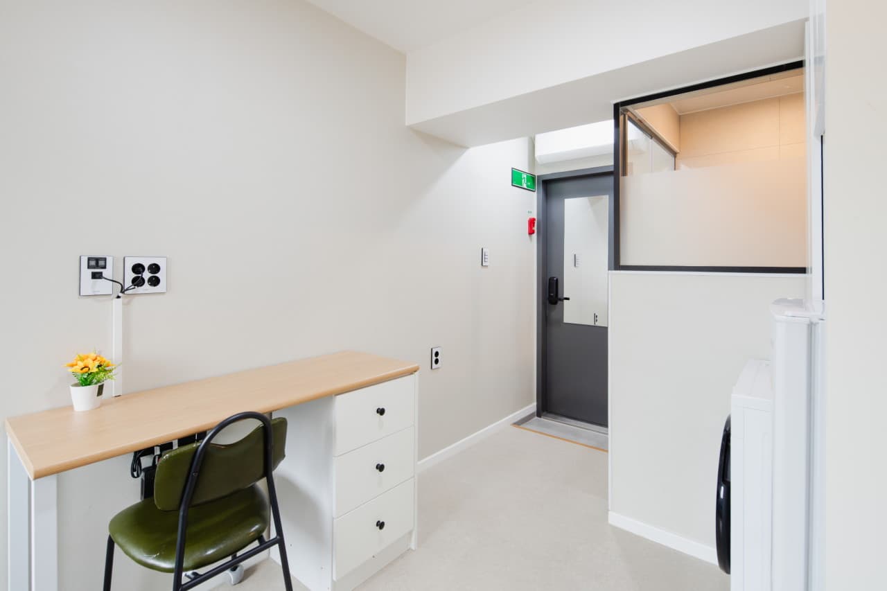 Veranda Room — photo 1 of 14