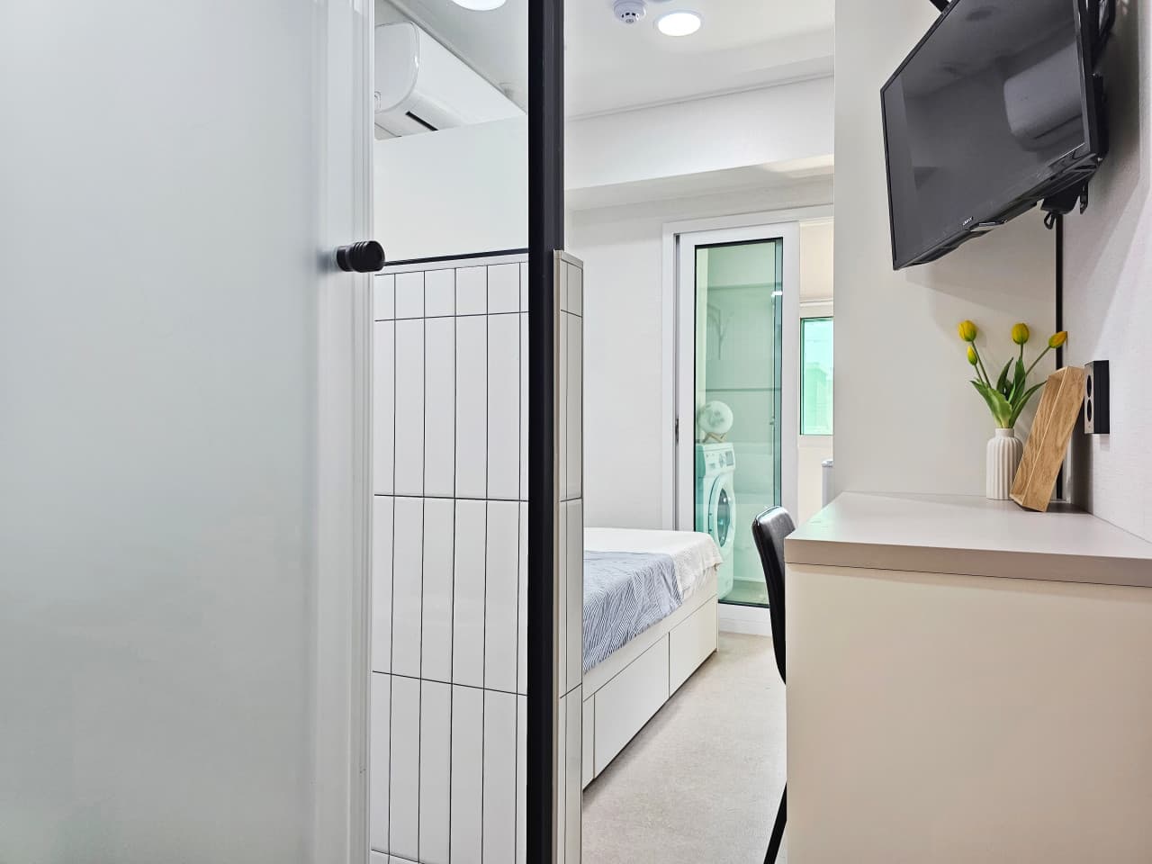 Suite — photo 1 of 5