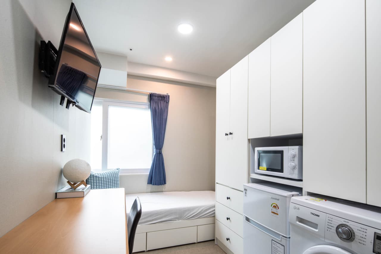 Megastay Sillim Branch