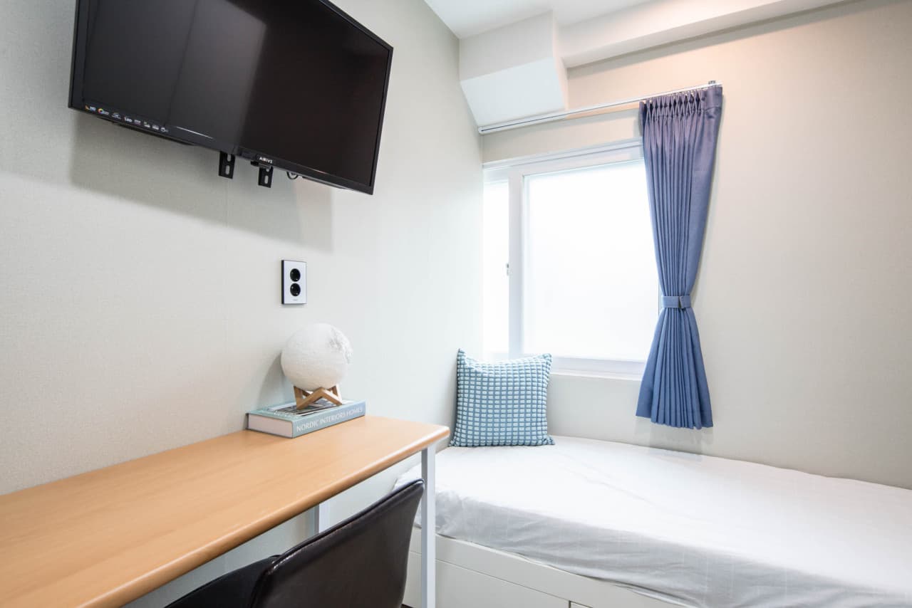 Suite Room — photo 2 of 9
