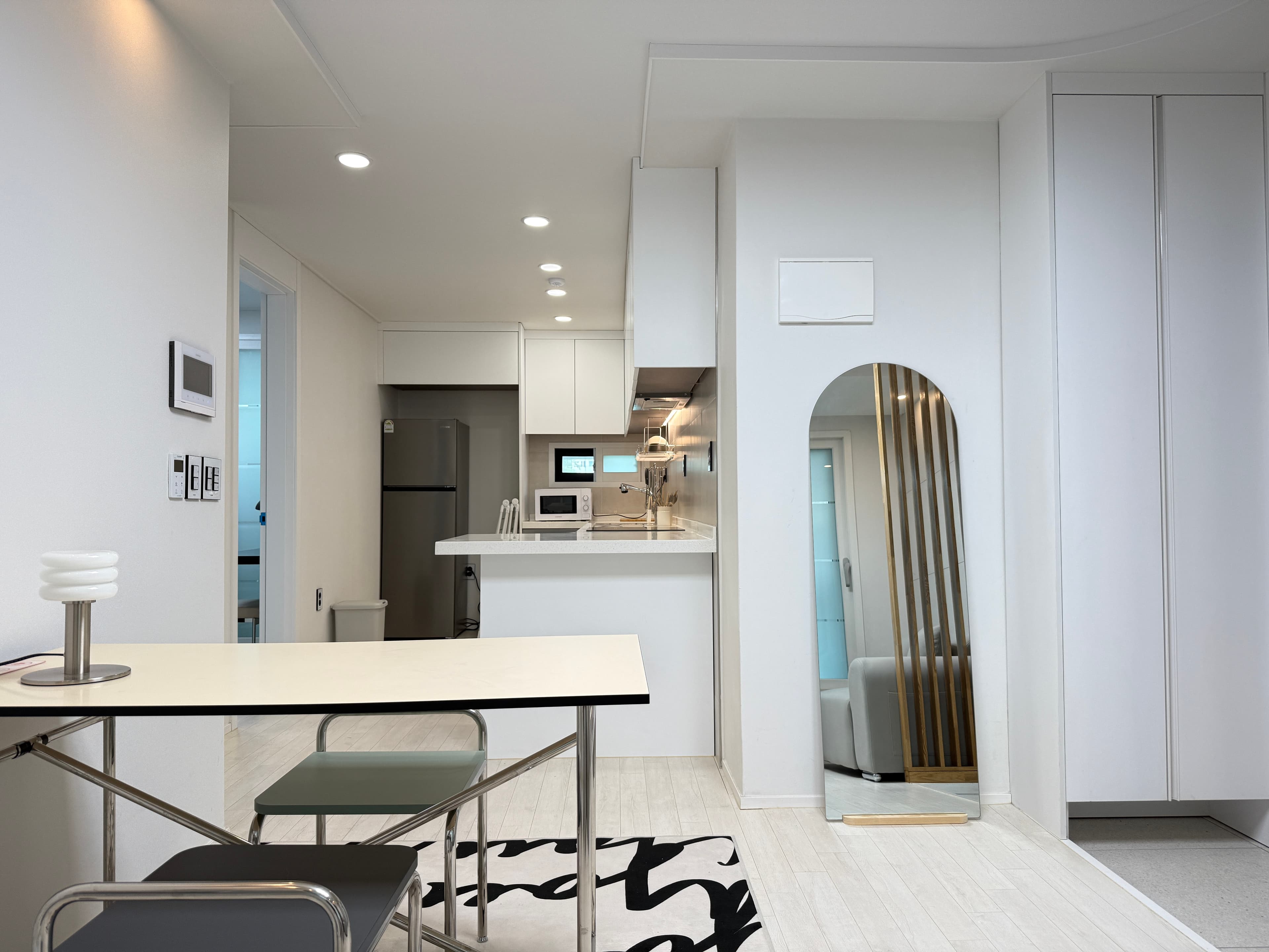 #101 2 room near Korea University — photo 2 of 11